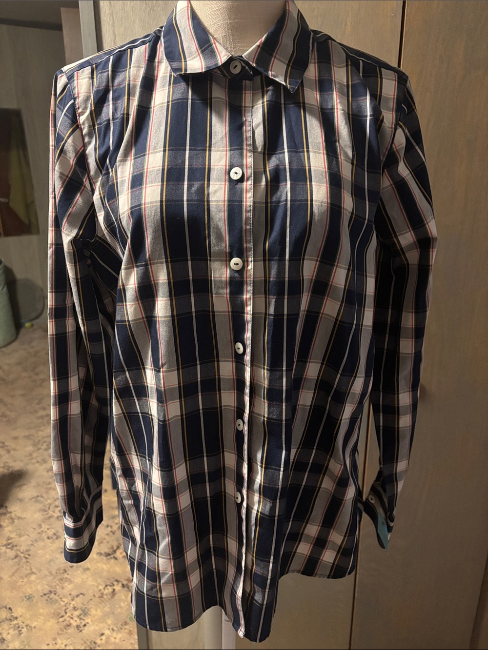 Foxcroft for Appleseeds Plaid Button Down Shirt Cotton Womens Classic Blue Top